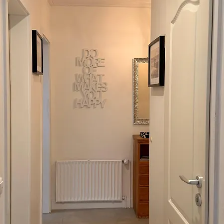 Grosse In Perfekter Lage Mit Balkon! Apartmán *