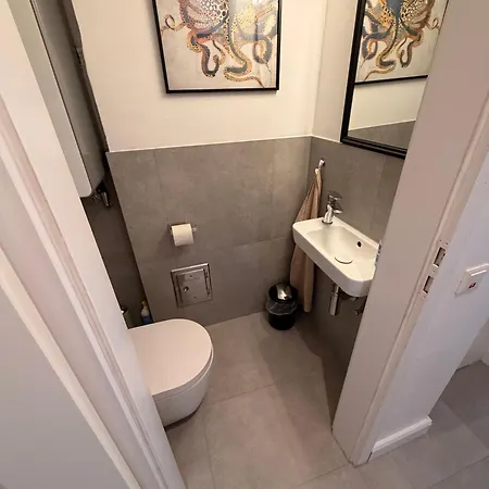 Apartmán Grosse In Perfekter Lage Mit Balkon! *